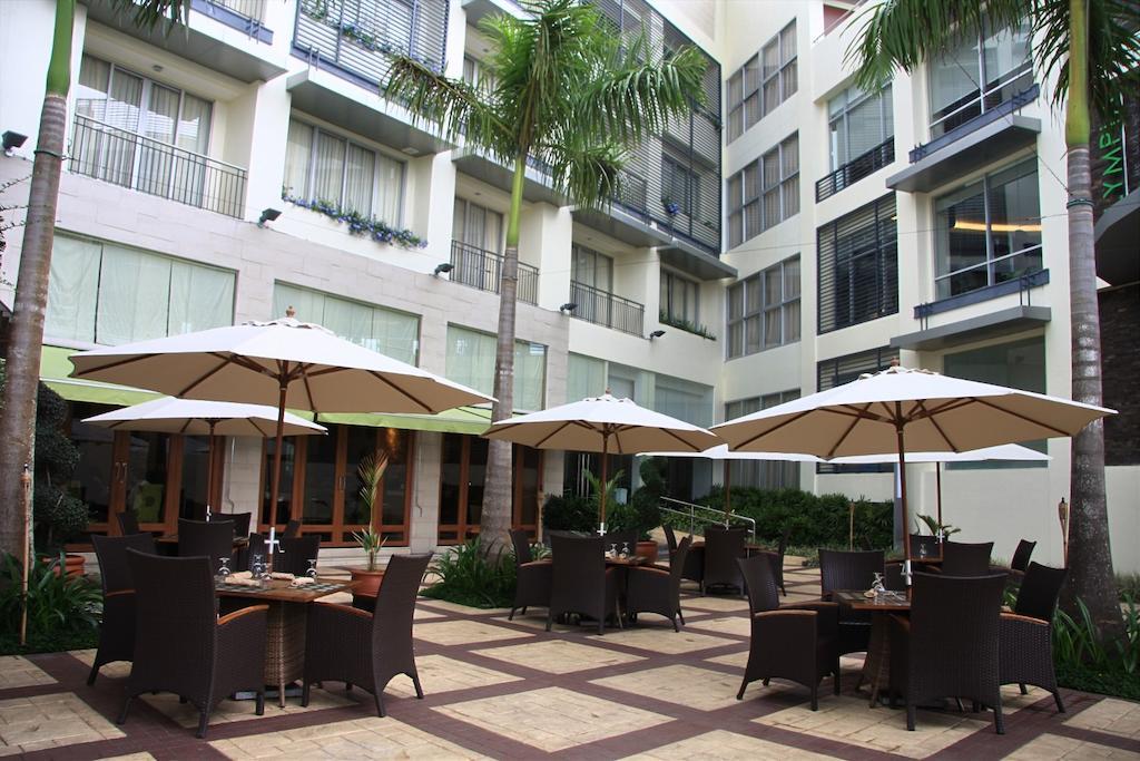 The Avenue Plaza Hotel Naga  Buitenkant foto